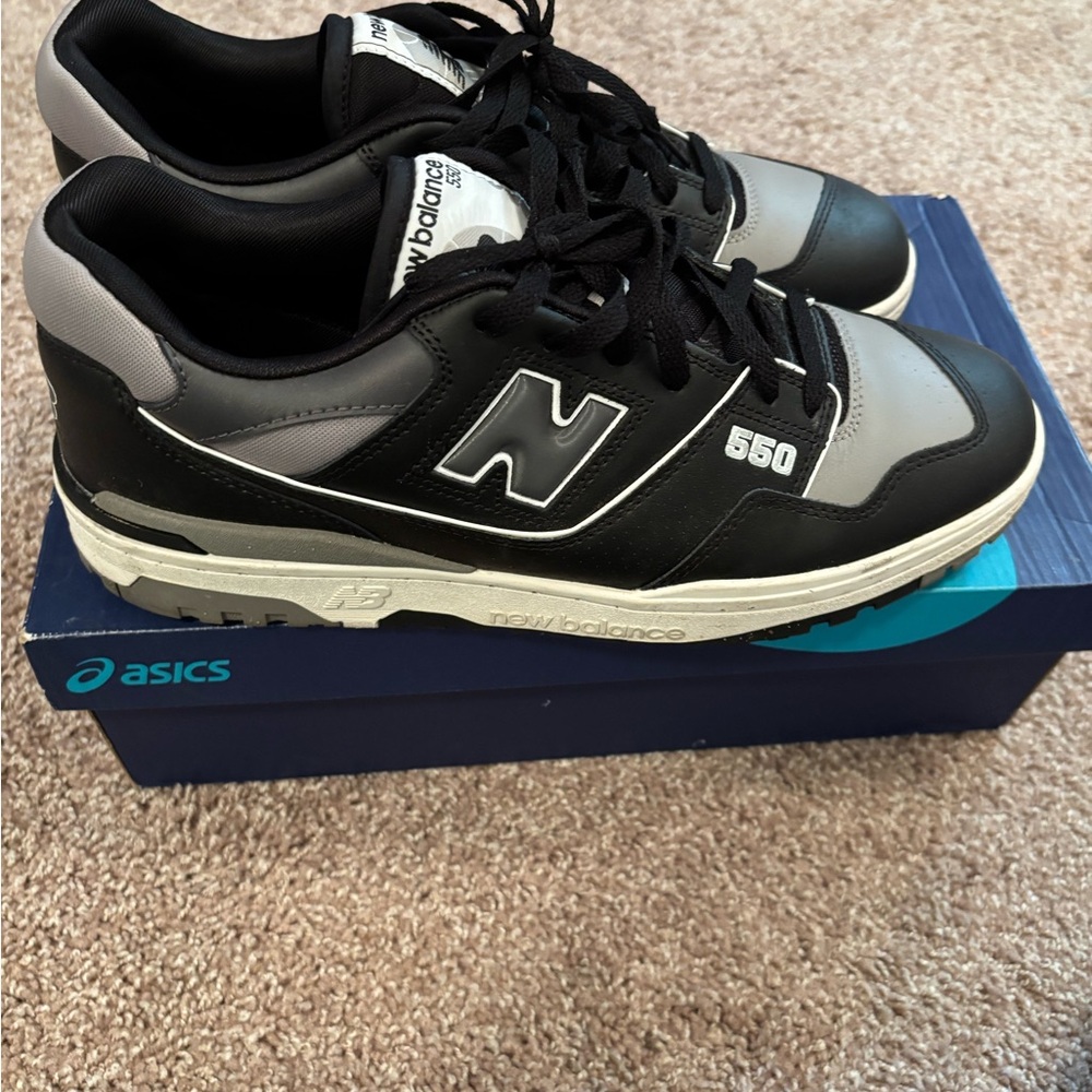 New Balance 550 Black and Gray Sneakers